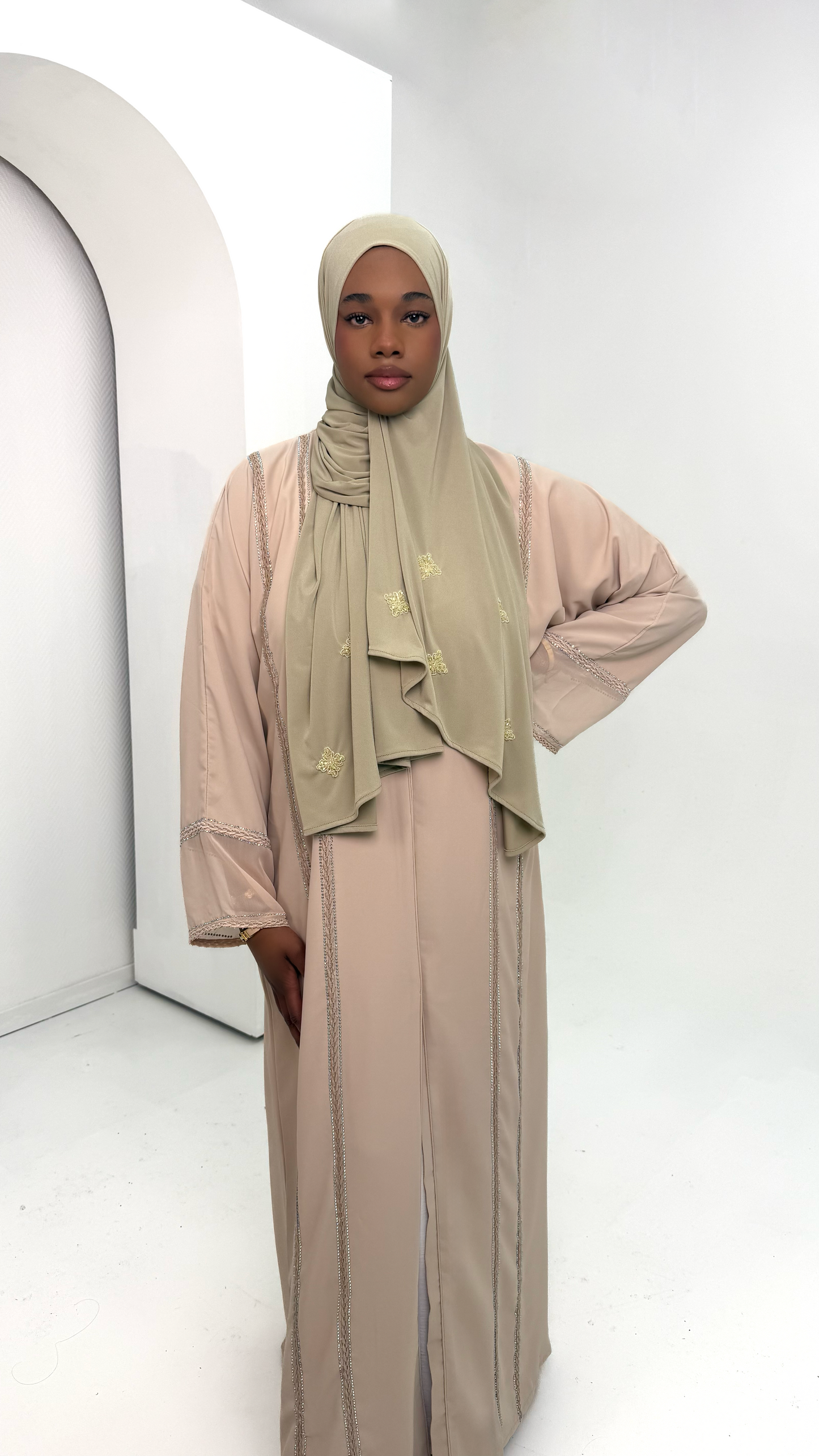 abaya beige layali 2