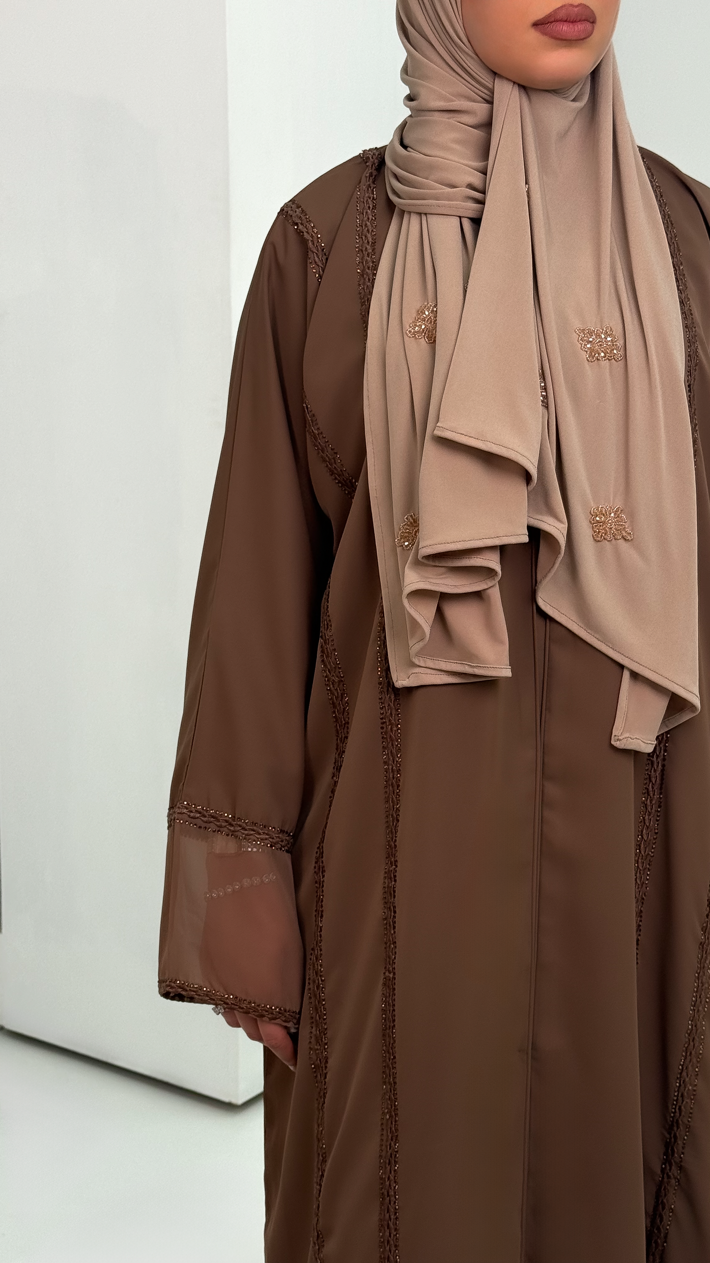 Abaya Taupe